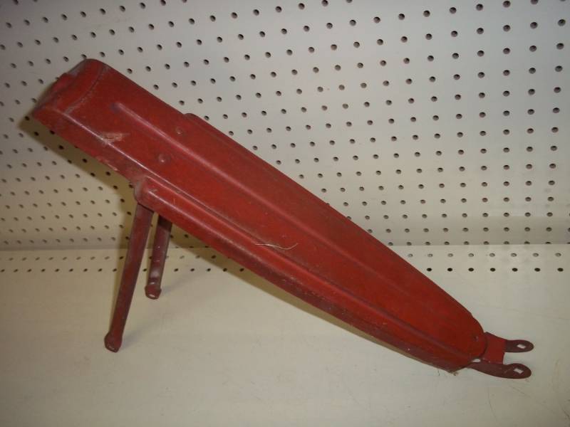 lot 141 image: Red Vintage Rear Bike Carrier