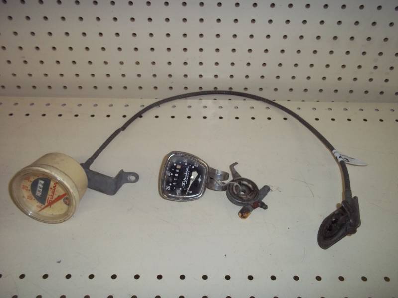 lot 143 image: Pair of Vintage Schwinn Speedometers