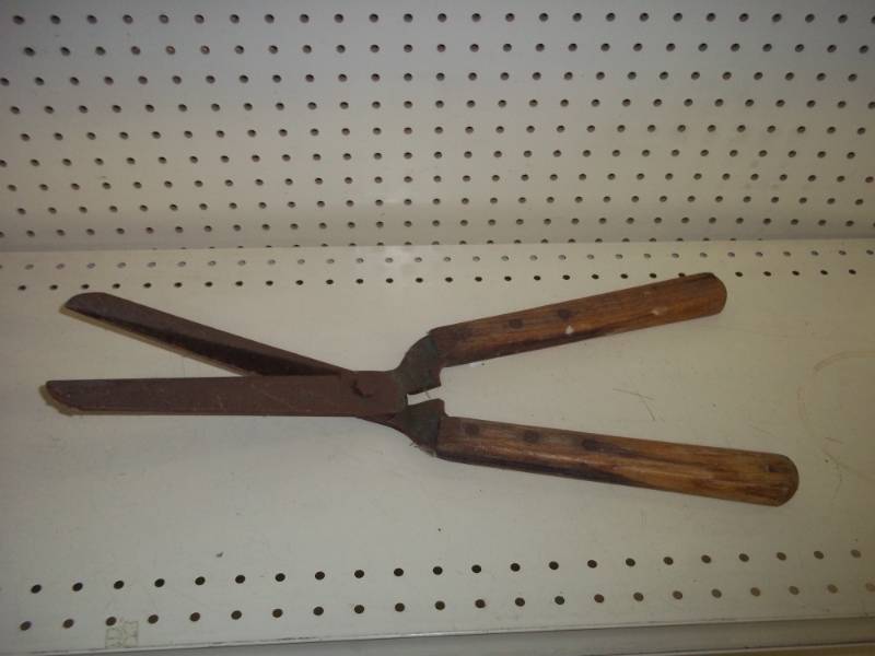 lot 145 image: Vintage Head Trimmer