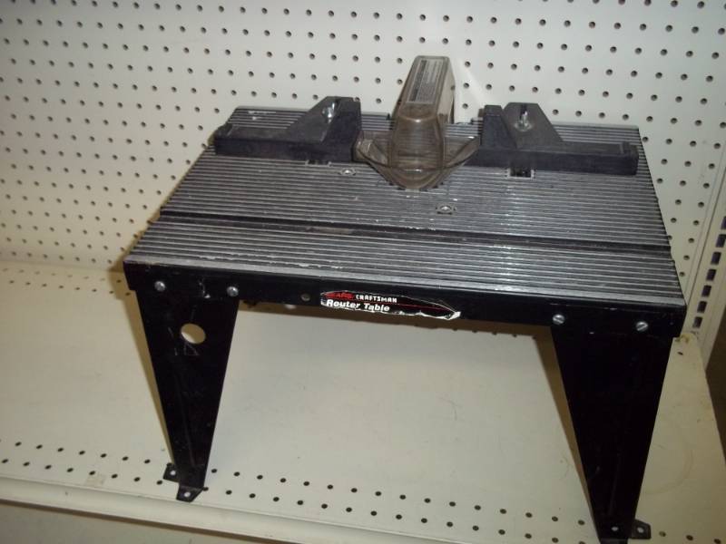 lot 146 image: Craftsman Router Table