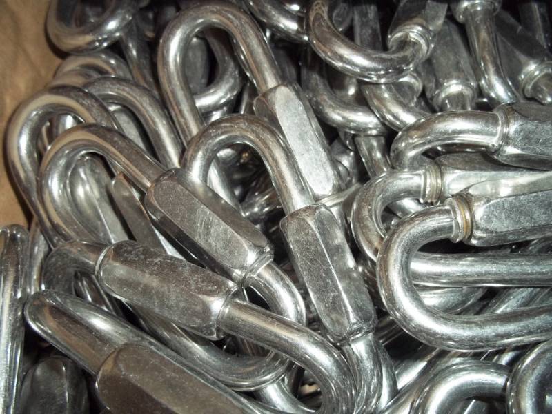 lot 156 image: New 516 Quick Links Box of 300