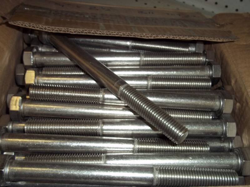 lot 163 image: New Stainless Bolts 34x8.5 in Box of 90