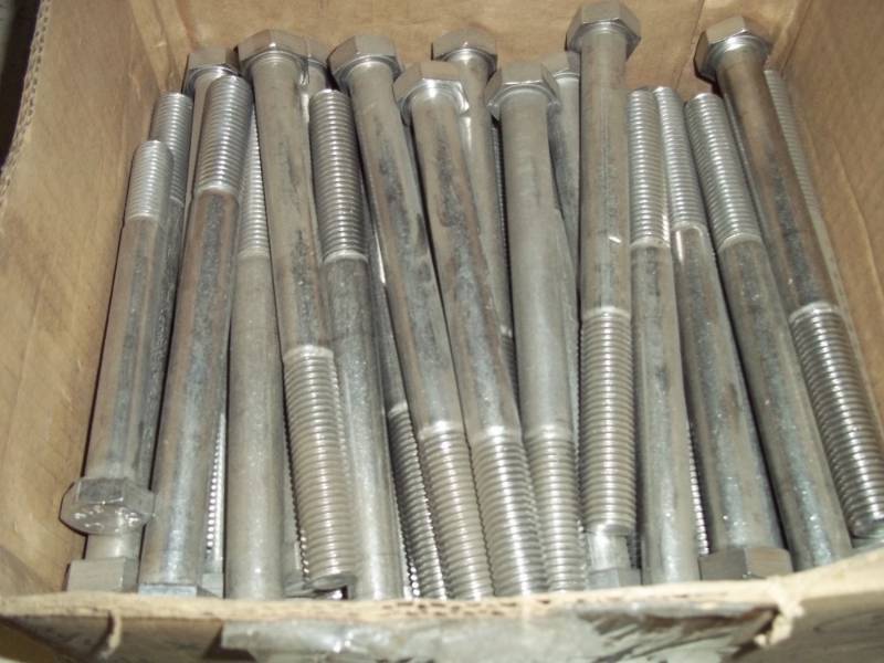 lot 164 image: New Stainless Bolts 34x8.5 in partial box