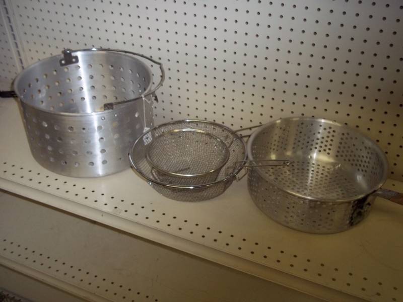 lot 171 image: Lot of 4 Fryer Baskets