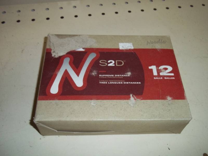 lot 234 image: Lot of 12 golf balls