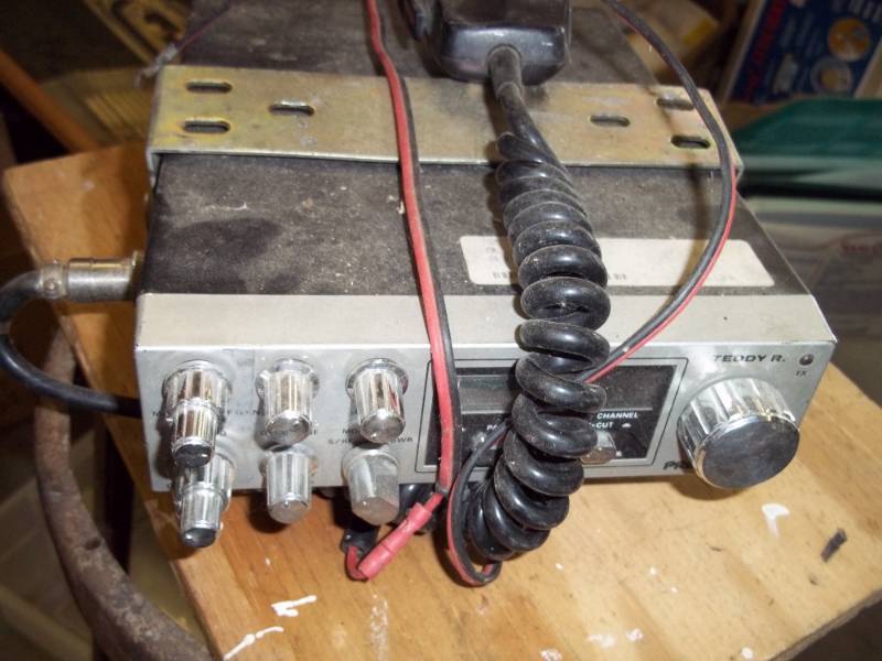 lot 268 image: CB Radio