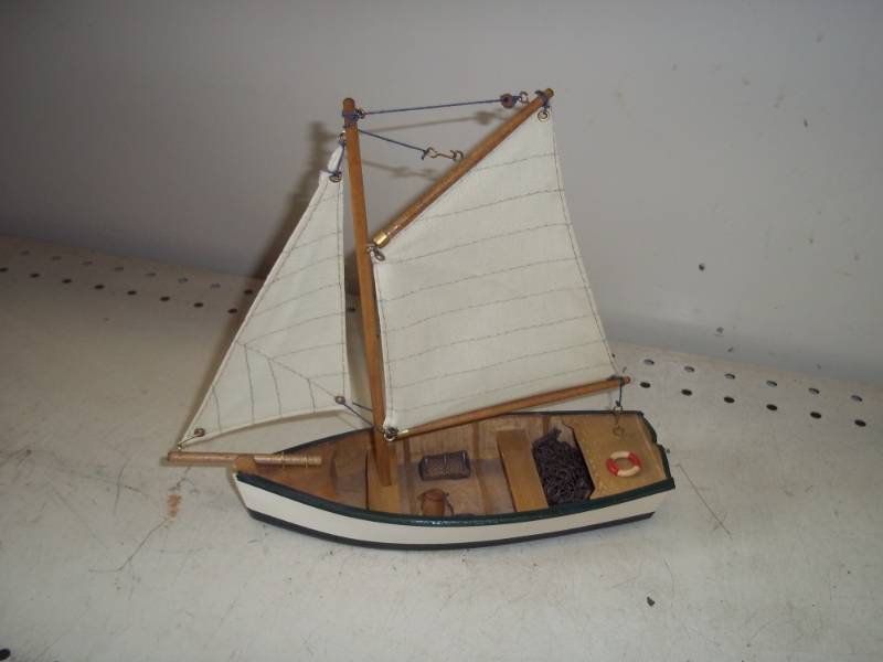 lot 277 image: Ship  9 inches tall