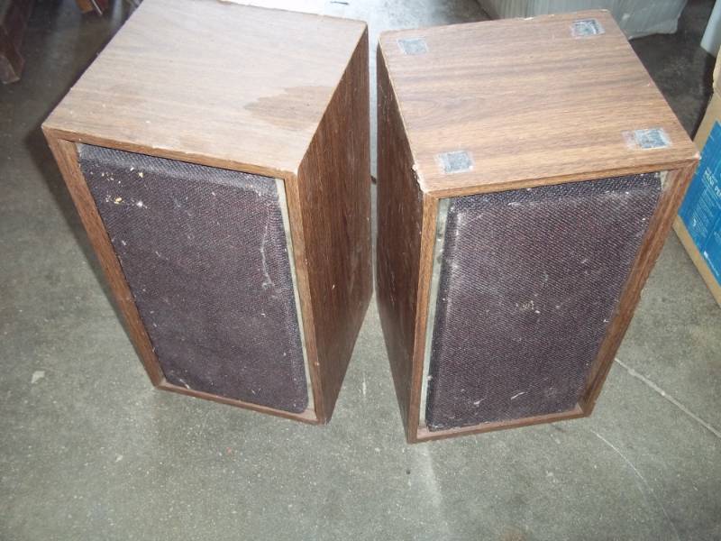 lot 279 image: Pair of Speakers