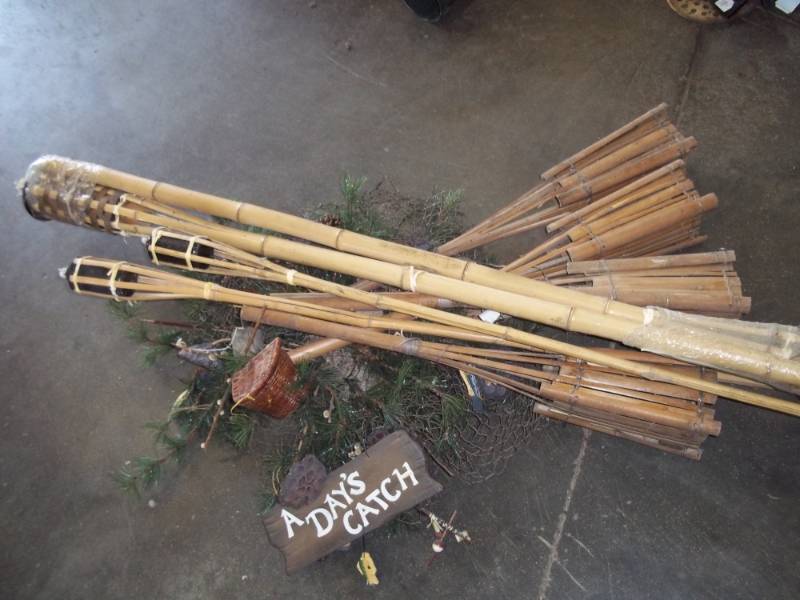 lot 293 image: Tiki Torches