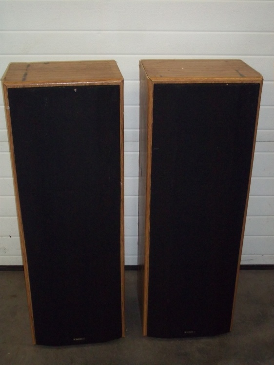 lot 312 image: Pair of Fisher Speakers 40x14x10