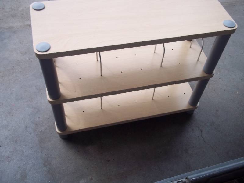 lot 340 image: Shoe rack