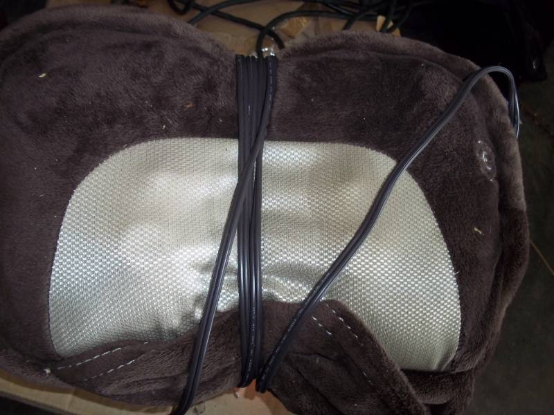 lot 350 image: Massage Pillow