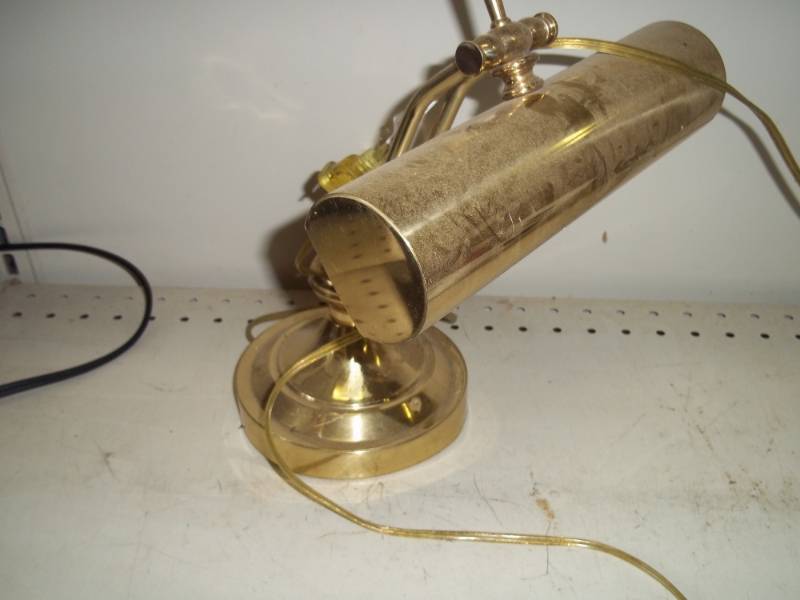 lot 9 image: Piano Lamp