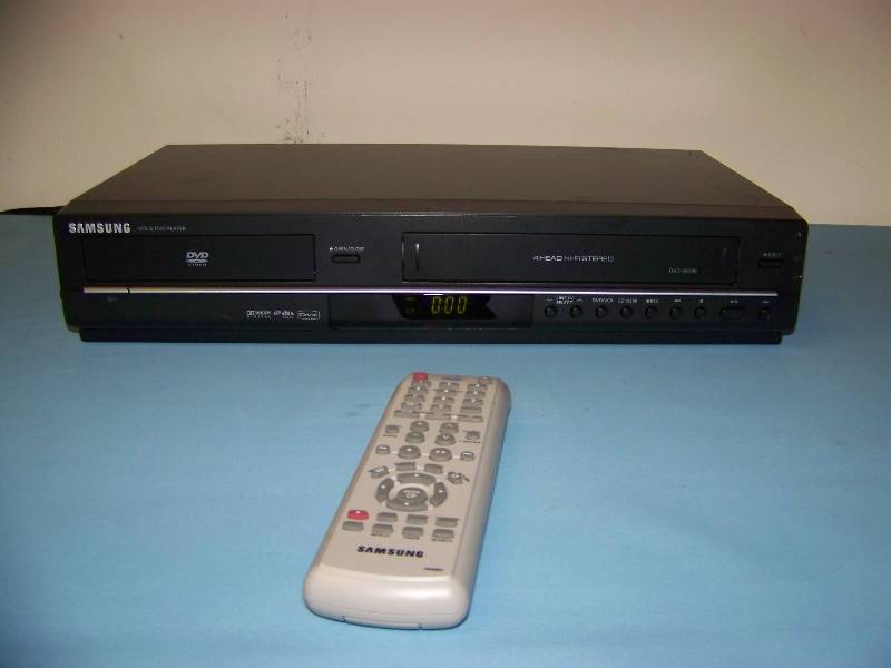 Samsung, DVD / VCR Combo Player with Remote Control 234 32"60" TV's/Monitors, Projectors