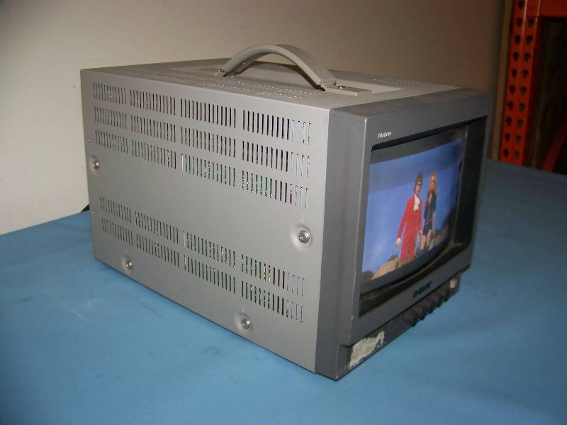 lot 59 image: Sony, Trinitron, 8, Color Video Monitor