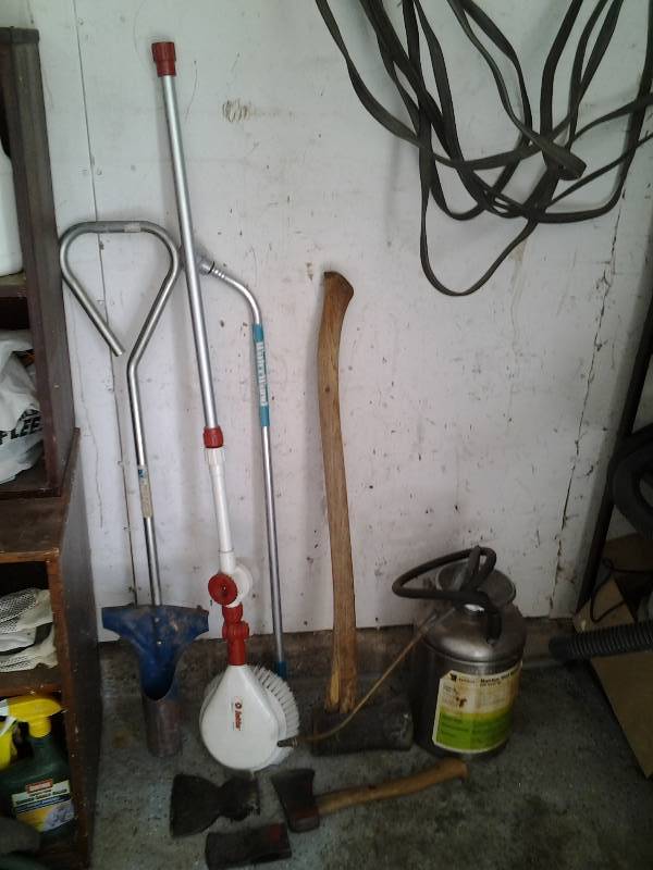 8-Tools Axe, Sprayer, Hatchet, Wash Brush, Flower Bulb Digger, Water Wand