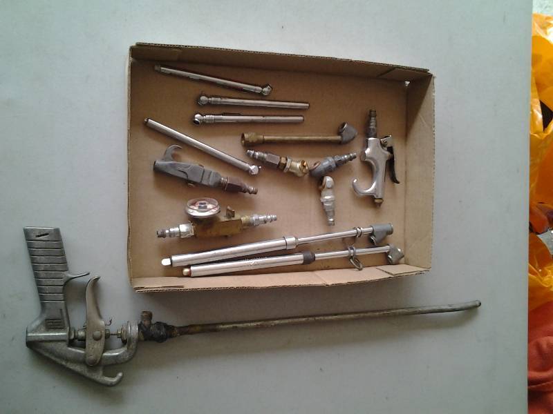 Air Chucks, Gauges, Blowers