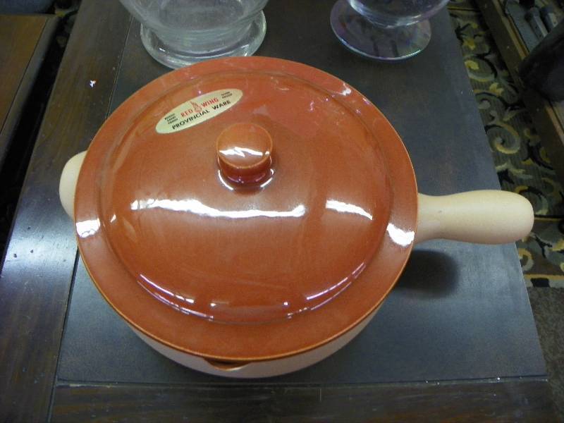 Red Wing bean pot, Redwing USA