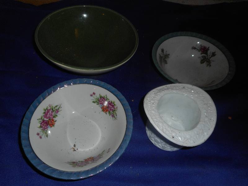 COLLECTIBLE GLASSWEAR