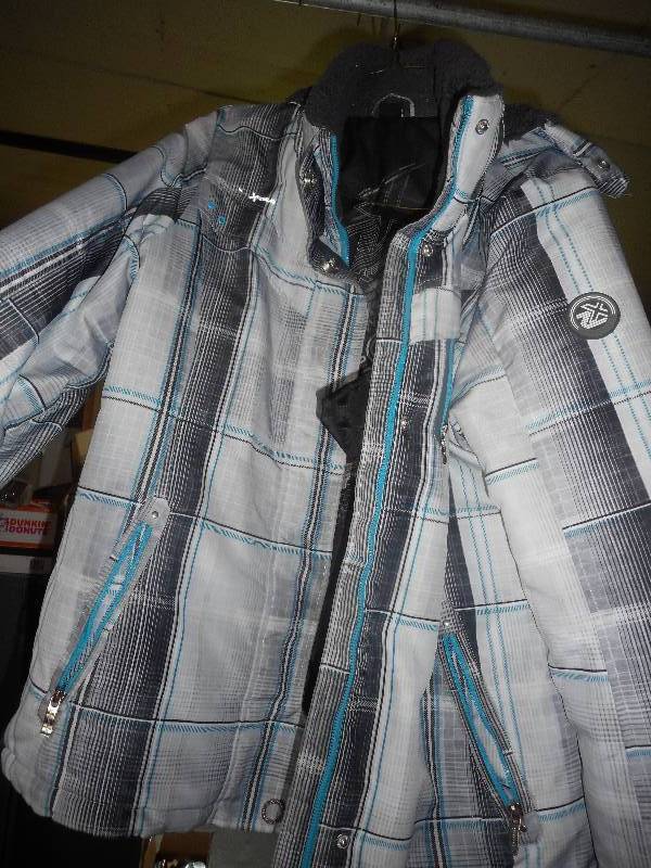 PLAID STYLE INSULATED WINTER COAT