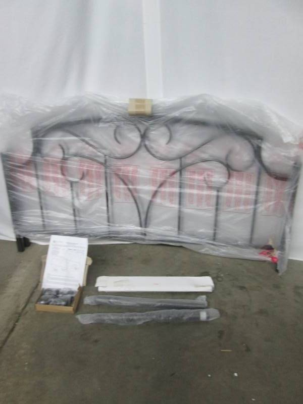 Hillsdale Cartwright Queen Bed Set