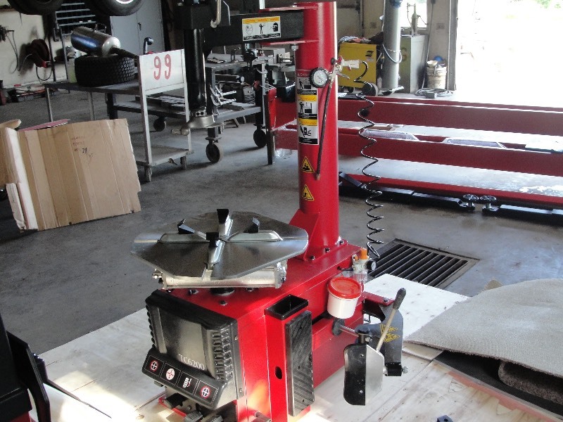 Meihua Heavy Duty TC6200 Tire Changer