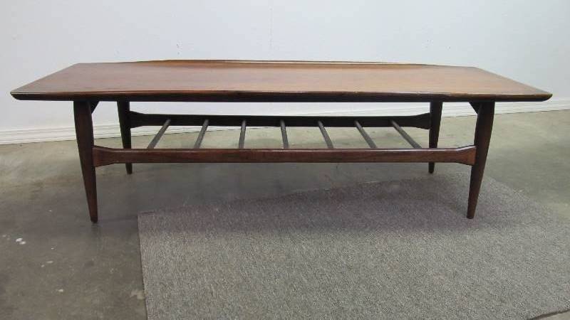 lot 3 image: Vintage Mid Century Bassett Walnut Surfboard Coffee Table