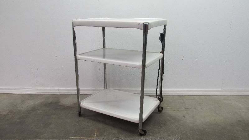 lot 15 image: Vintage 3-Tiered Metal Serving Cart wOutlet