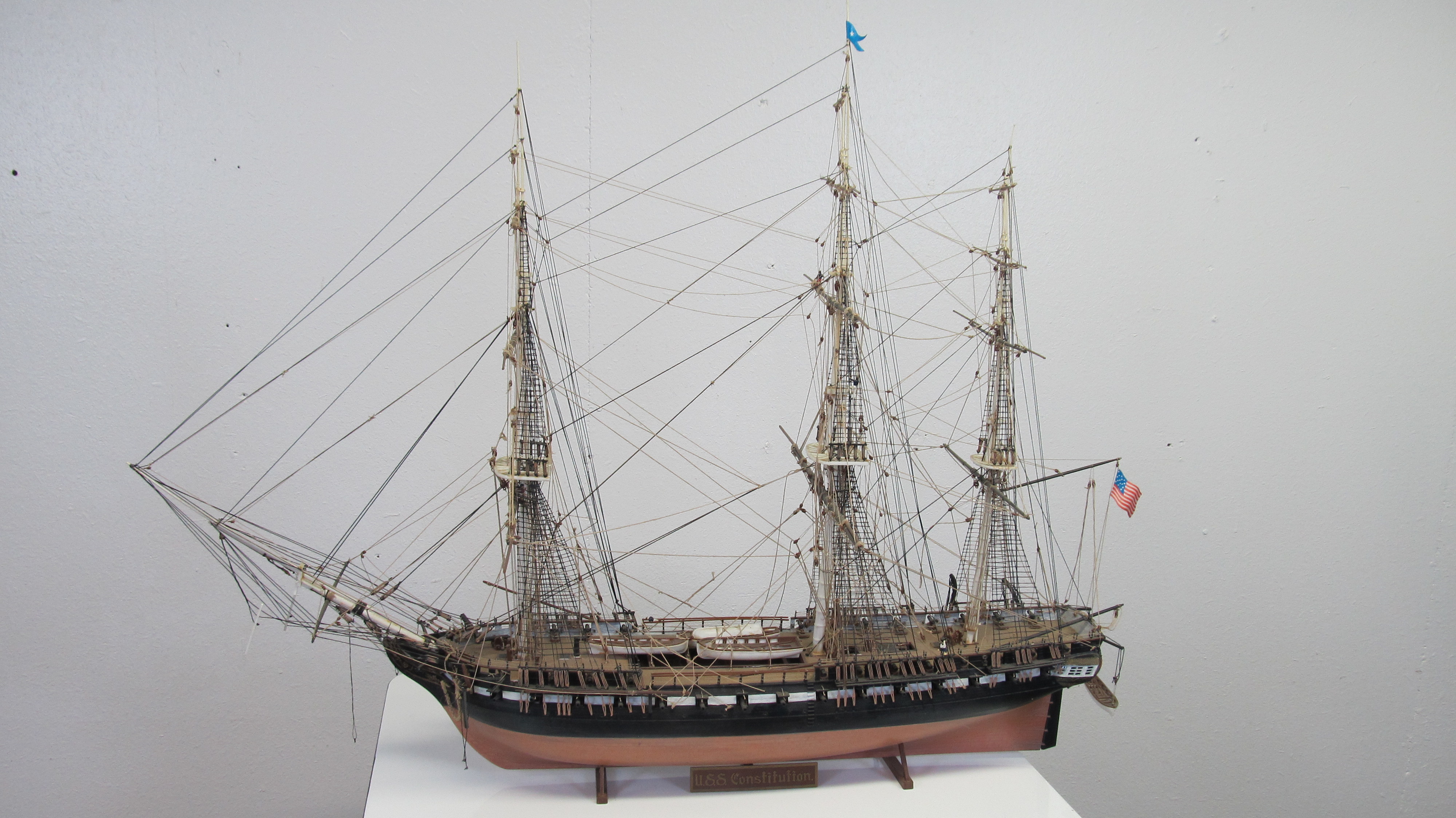 lot 20 image: Large Vintage USS Constitution Ship Model