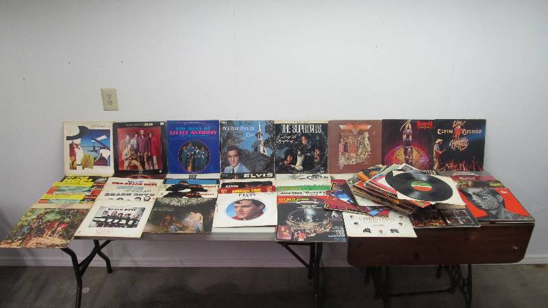 lot 27 image: Large Lot of Vintage Rock & Roll Records
