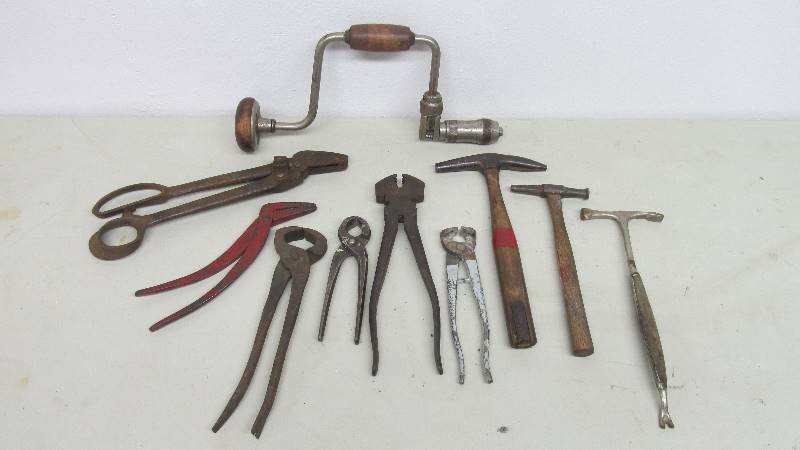 lot 51 image: Lot of Vintage Tools Hammers Nippers Drill etc.