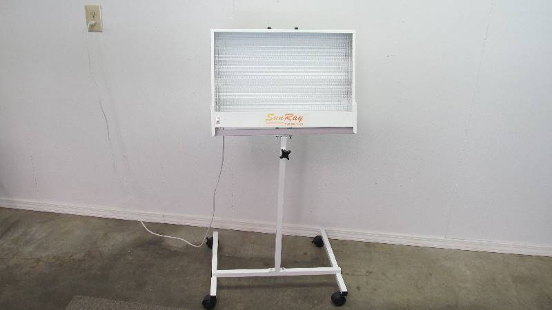 lot 73 image: SunRay SunBox Therapy w Rolling Stand