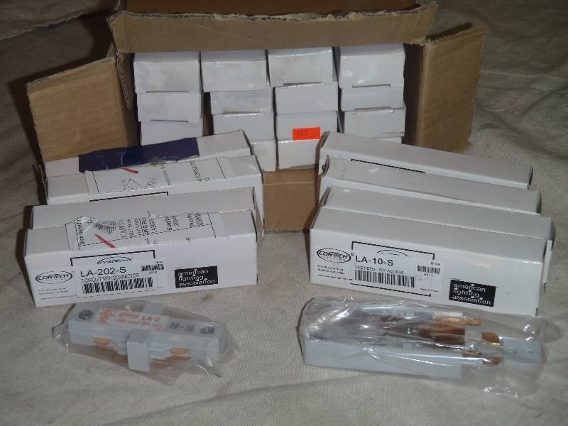 Track Lighting Connectors & Ends