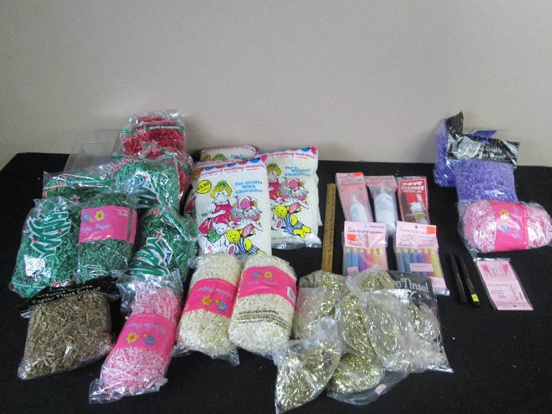 lot 60 image: Crafting Supplies