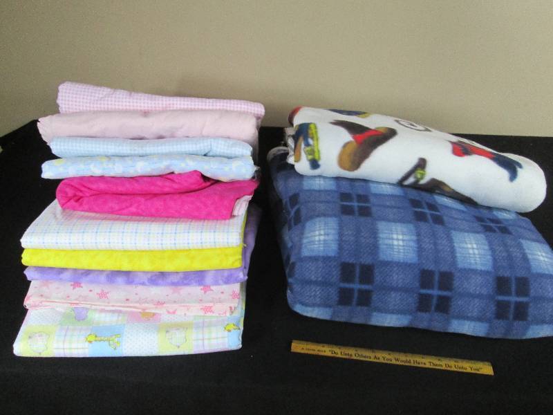 lot 64 image: Fleece Material & Fabric