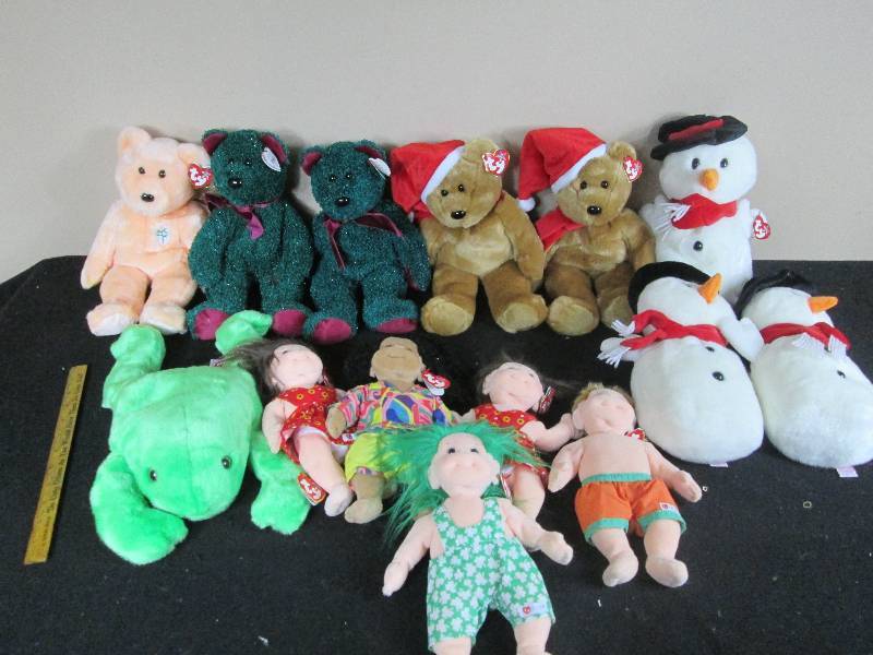 lot 85 image: Beanie Buddy, Originals & Boppers