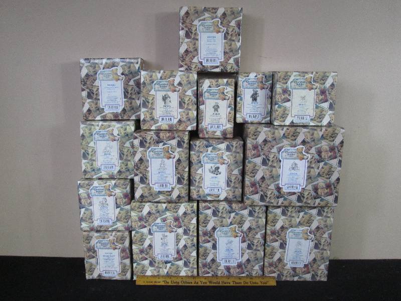lot 101 image: Cherished Teddies