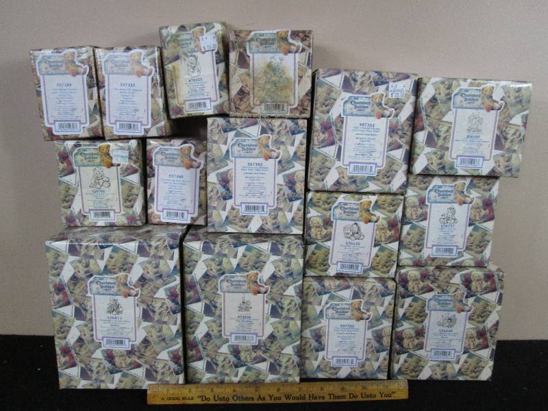 lot 113 image: Cherished Teddies
