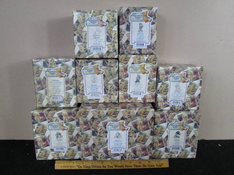 lot 117 image: Cherished Teddies
