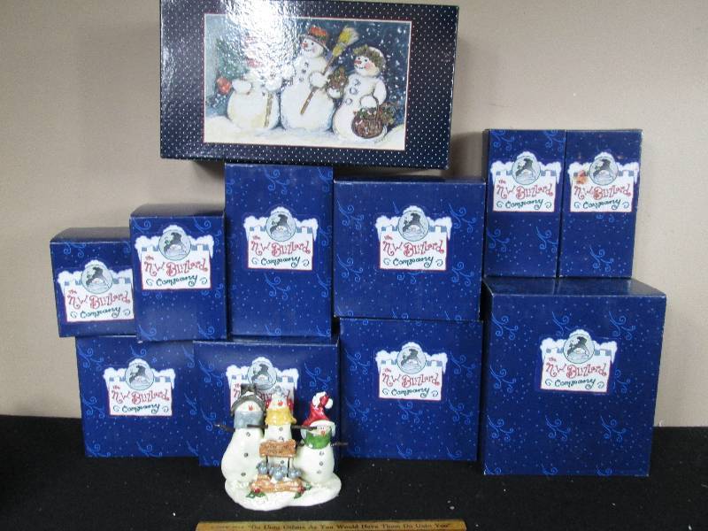 lot 176 image: N.W. Blizzard Company Figures