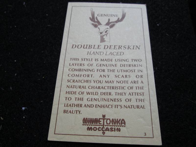 lot 255 image: New Minnetonka Deerskin Moccasin