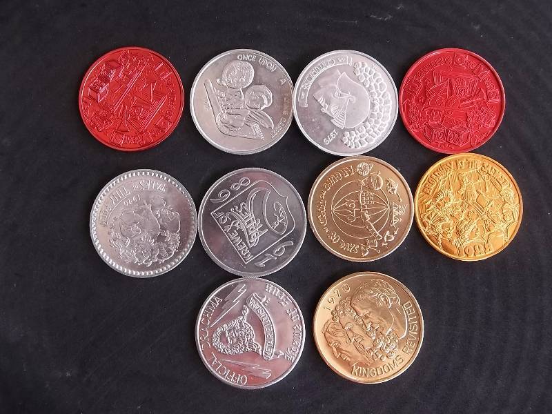10 Mardi Gras Coins From 1960-2000