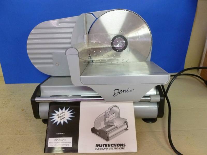 lot 20 image: Food Slicer