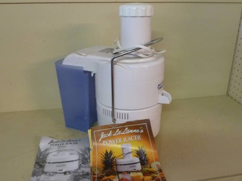 lot 21 image: Juicer