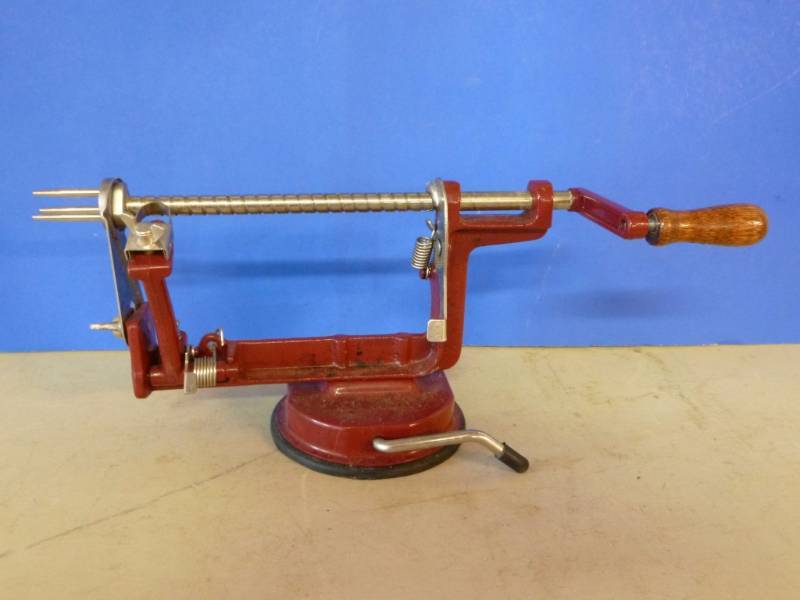 lot 28 image: Apple Peeler