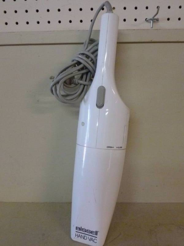 lot 29 image: Hand Vacuum