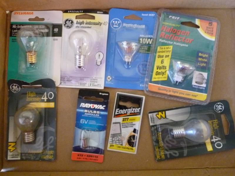 lot 73 image: Household Light Bulbs