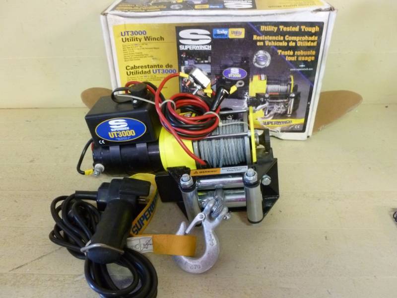 lot 101 image: Super Utility Winch