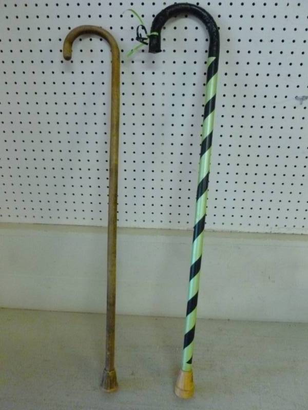 lot 132 image: Vintage Canes