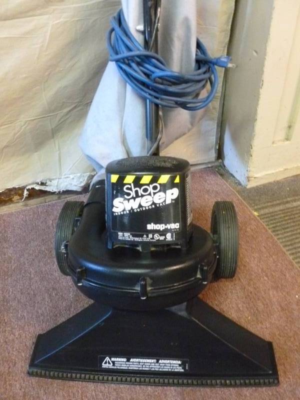 lot 136 image: Shop Vac